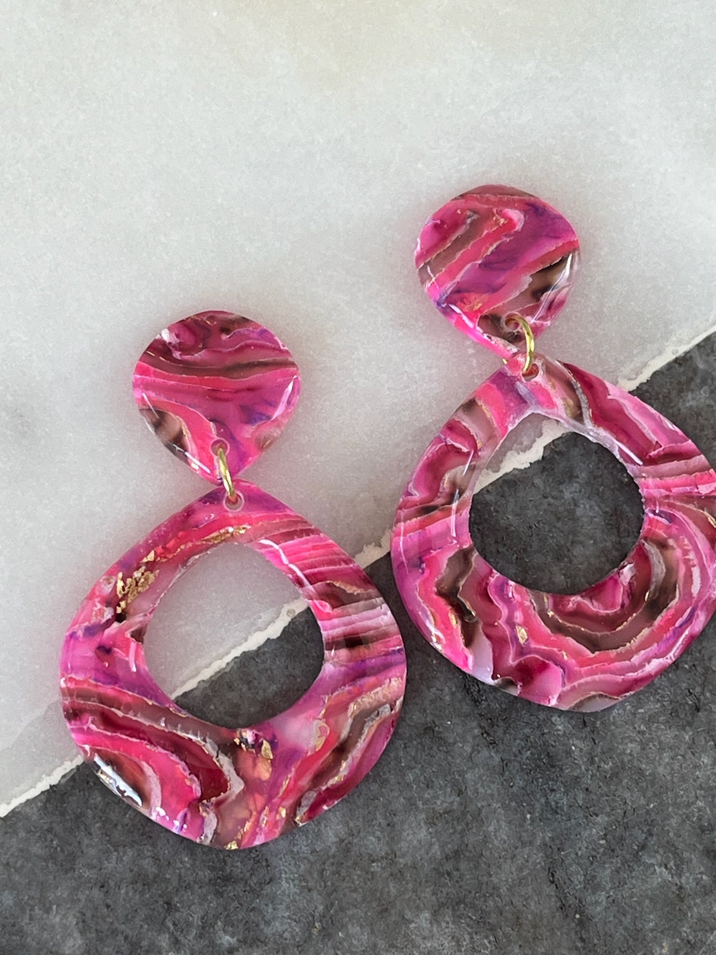 Color Fusion Earrings - Vibrant Rose Wave