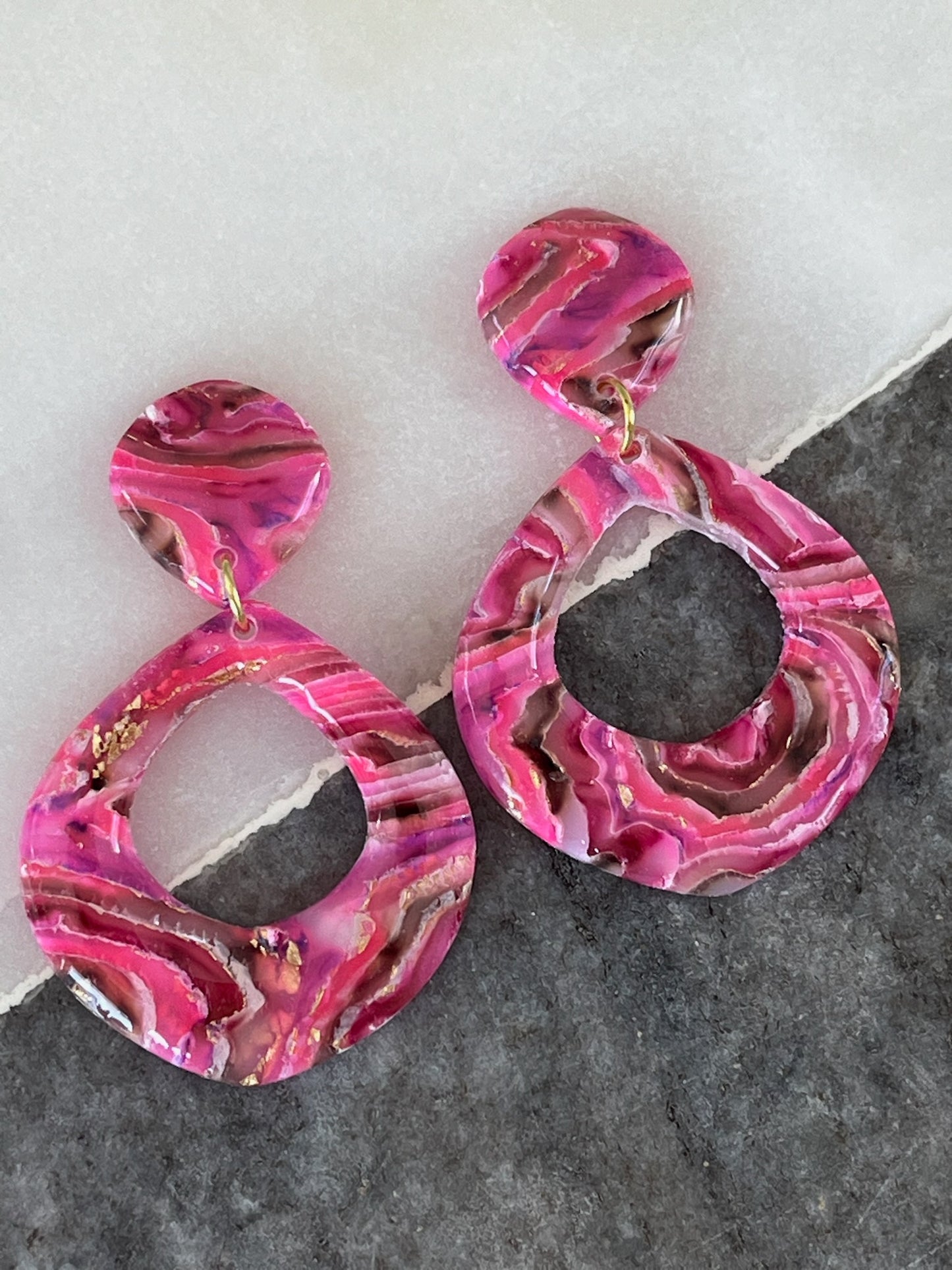 Color Fusion Earrings - Vibrant Rose Wave