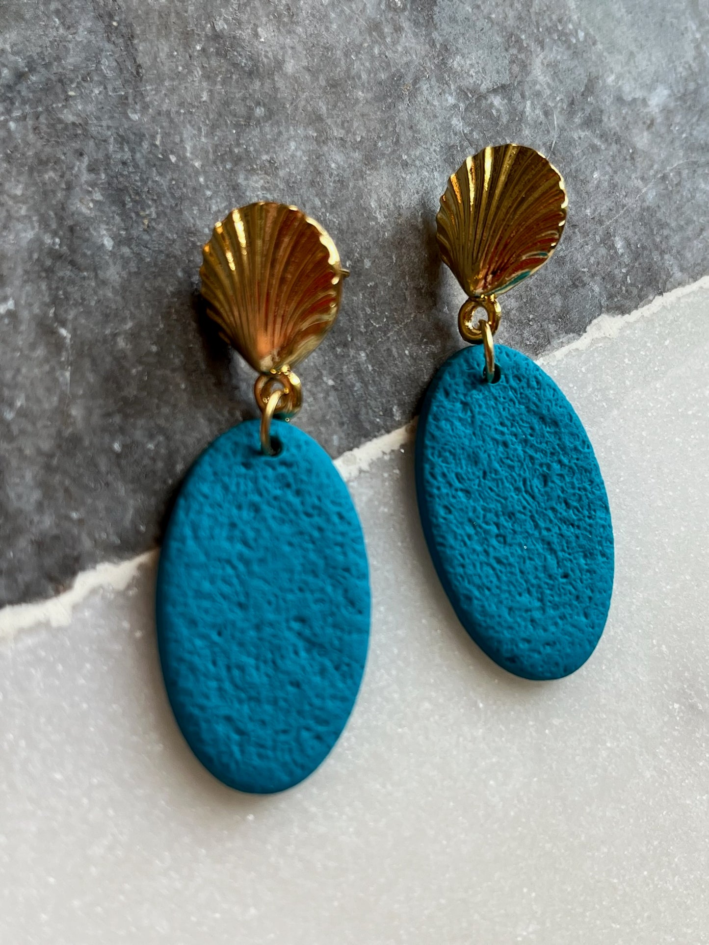 Gilded Waves Earrings - Oceanic Elegance